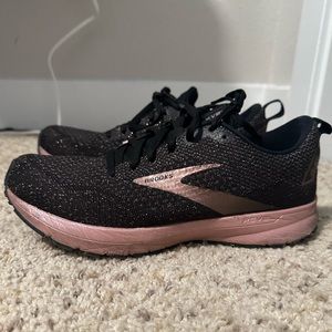 Women’s Brooks running shoes
